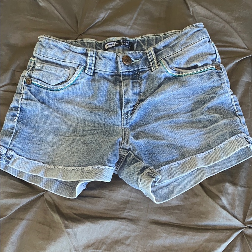 Levi’s girls denim shorts!